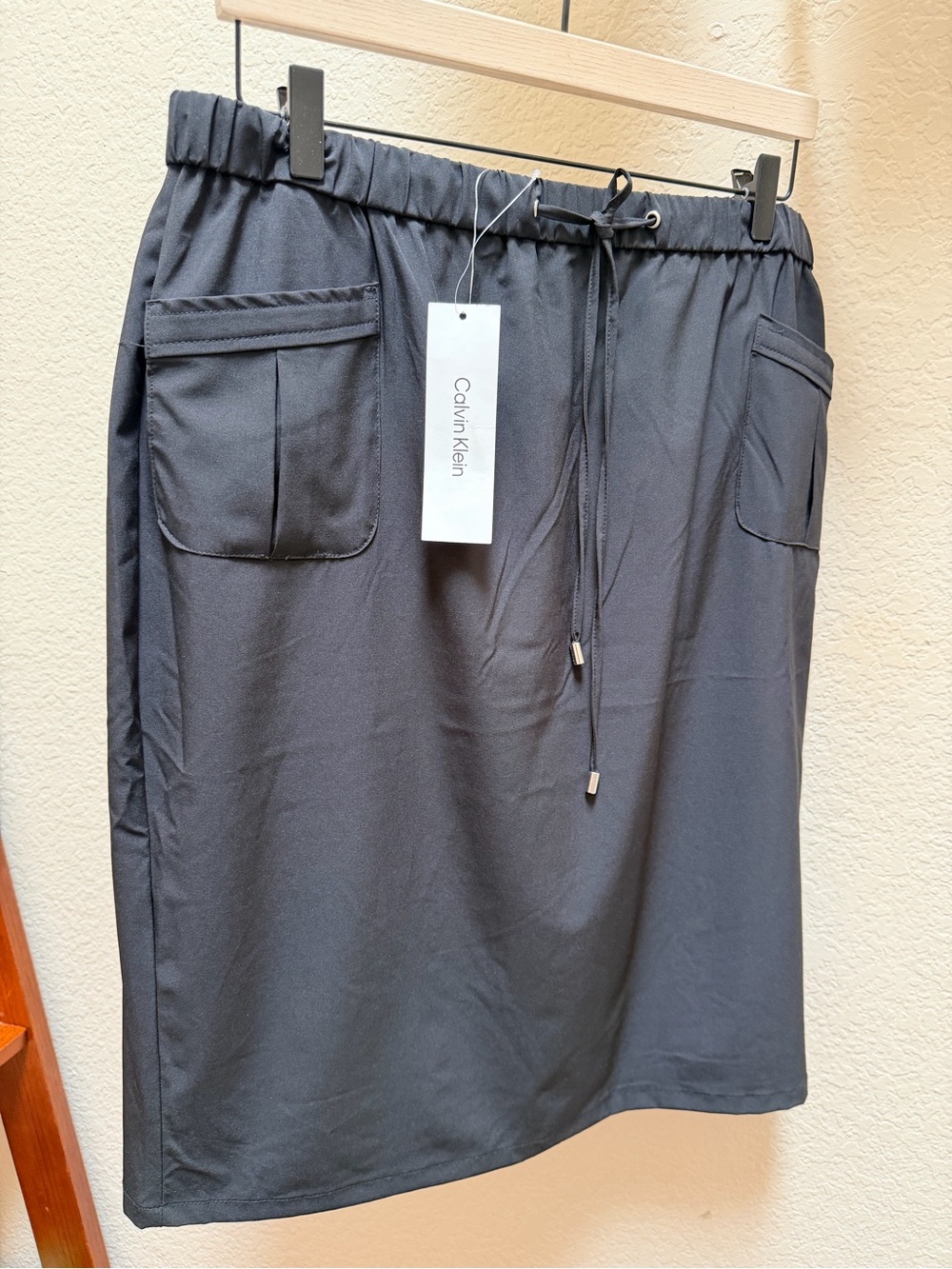 New..Calvin Klein Drawstring Cargo Skirt.
